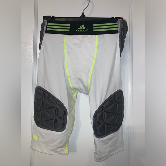 Adidas Football Padded Compression Shorts youth Large 5 Pads Techfit - Picture 1 of 3